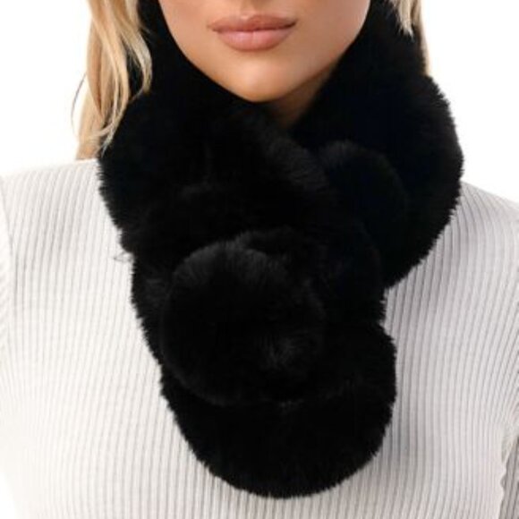 NWT Marcus Adler Women's Faux Fur Pom Pull-Through Collar Scarf OS - Picture 3 of 3